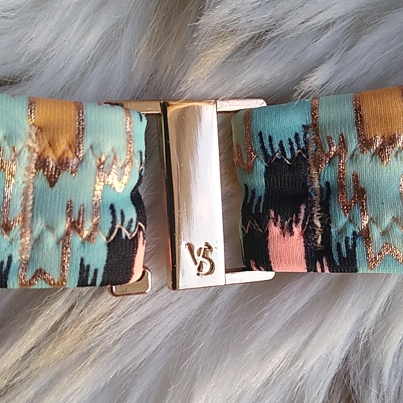 Victorias Secret Bikini Top Pushup Padded top - Picture 5 of 6